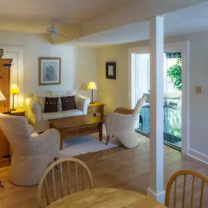 https://casa-325-guesthouse.hotels-in-key-west.com